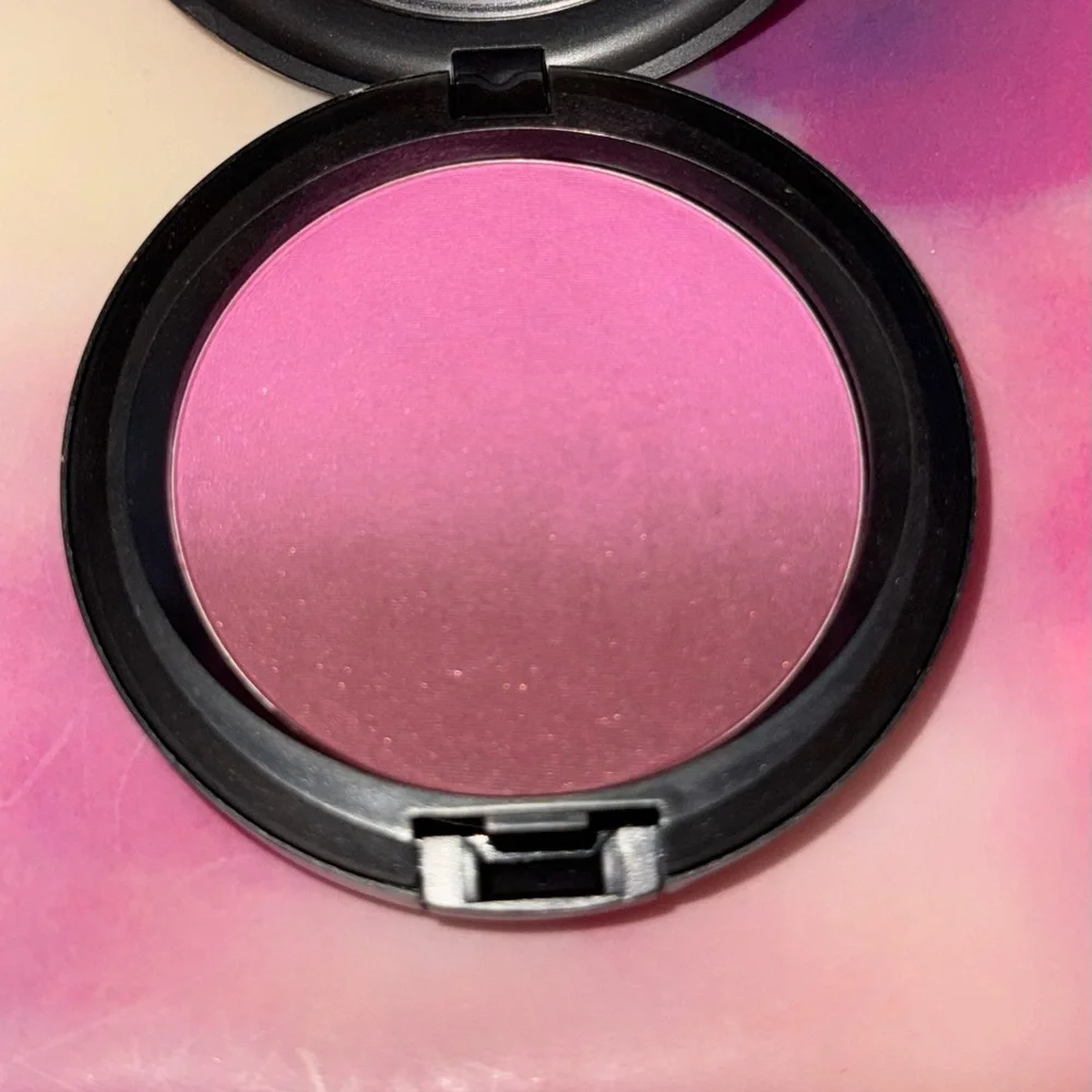 MAC VINTAGE GRAPE BLUSH